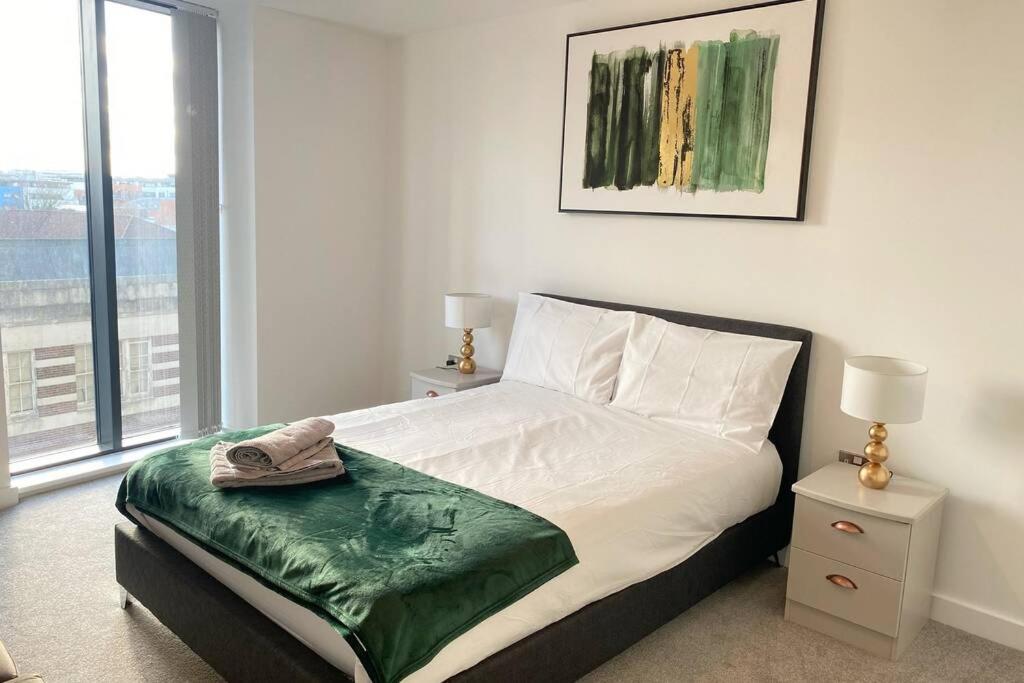 Luxury 2 Bedroom Apartment, Broad Street Birmingham Zewnętrze zdjęcie